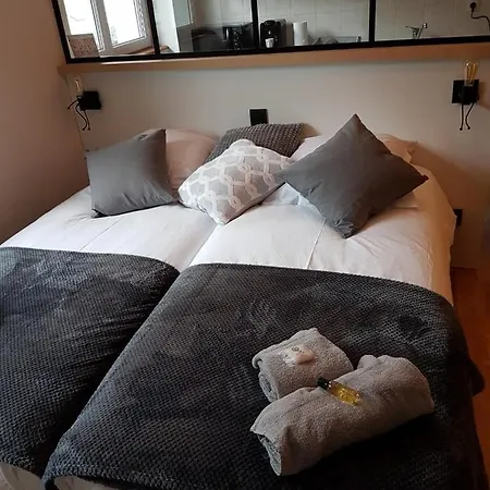 26 M2 Equipe Apartment *